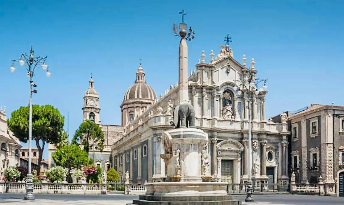 Bed & Breakfast Catania Holiday Home
